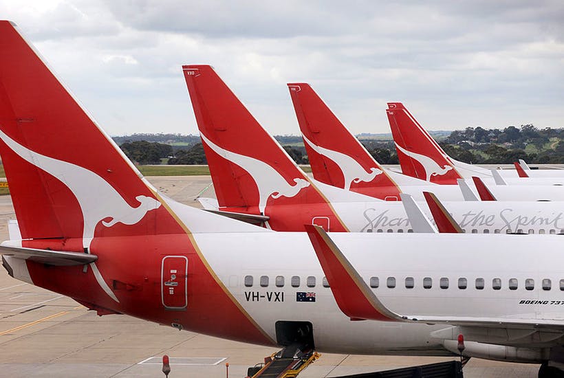 Qantas Engineer Sacked For Slapping Flight Attendant On The Bottom